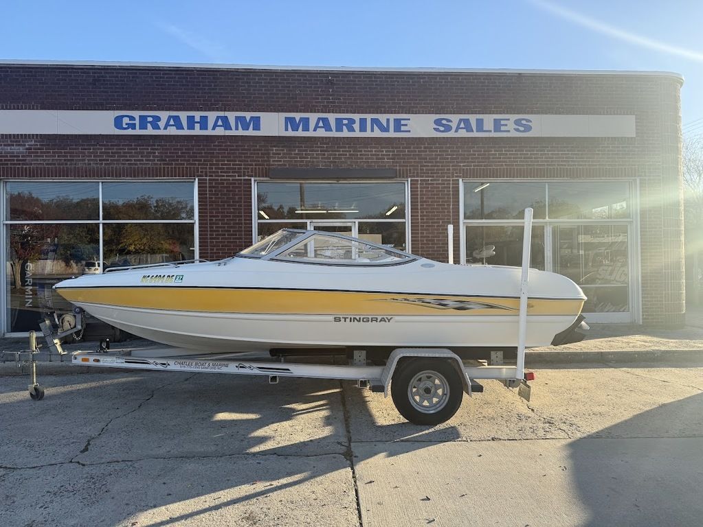 2006 Stingray 185LS/LX Boat