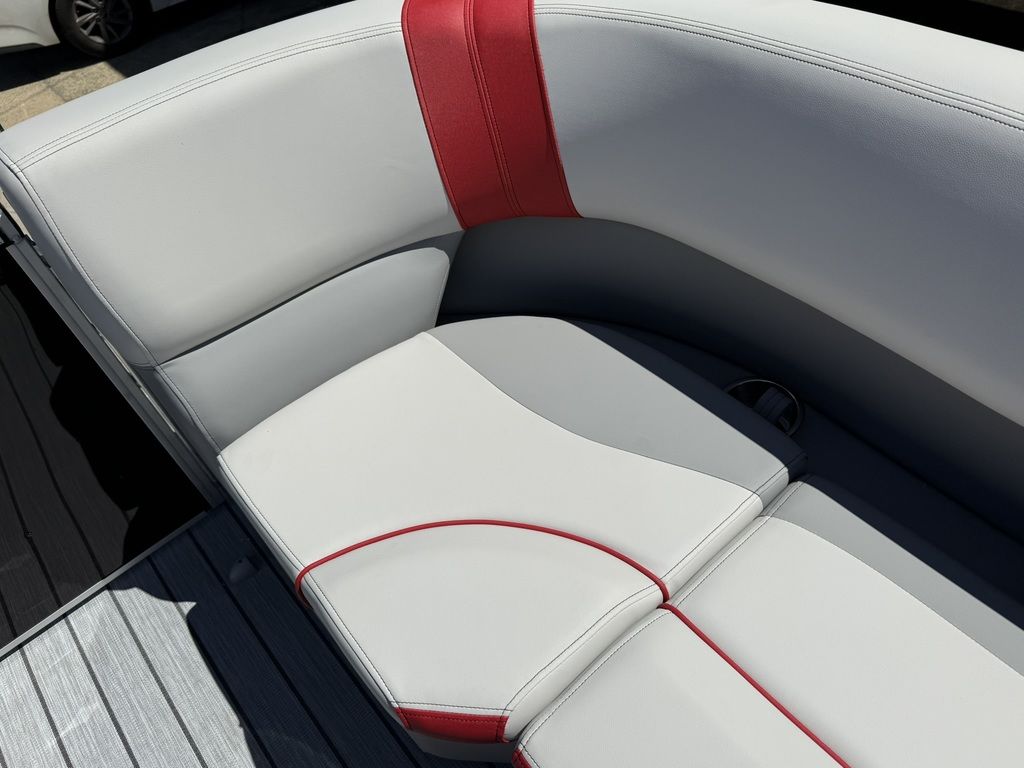 2026 SunCatcher Select 322SL Pontoon