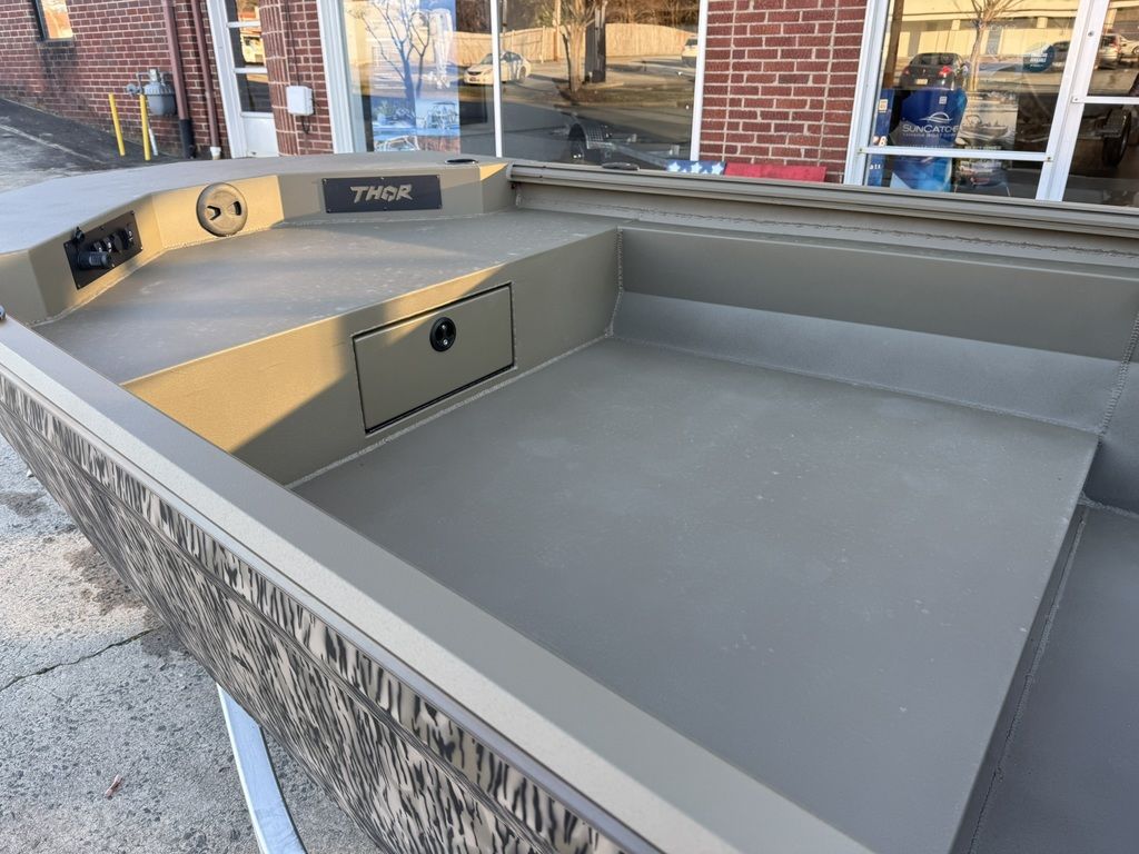 2026 THOR Boats 1900 Lake Hammer Center Console Boat