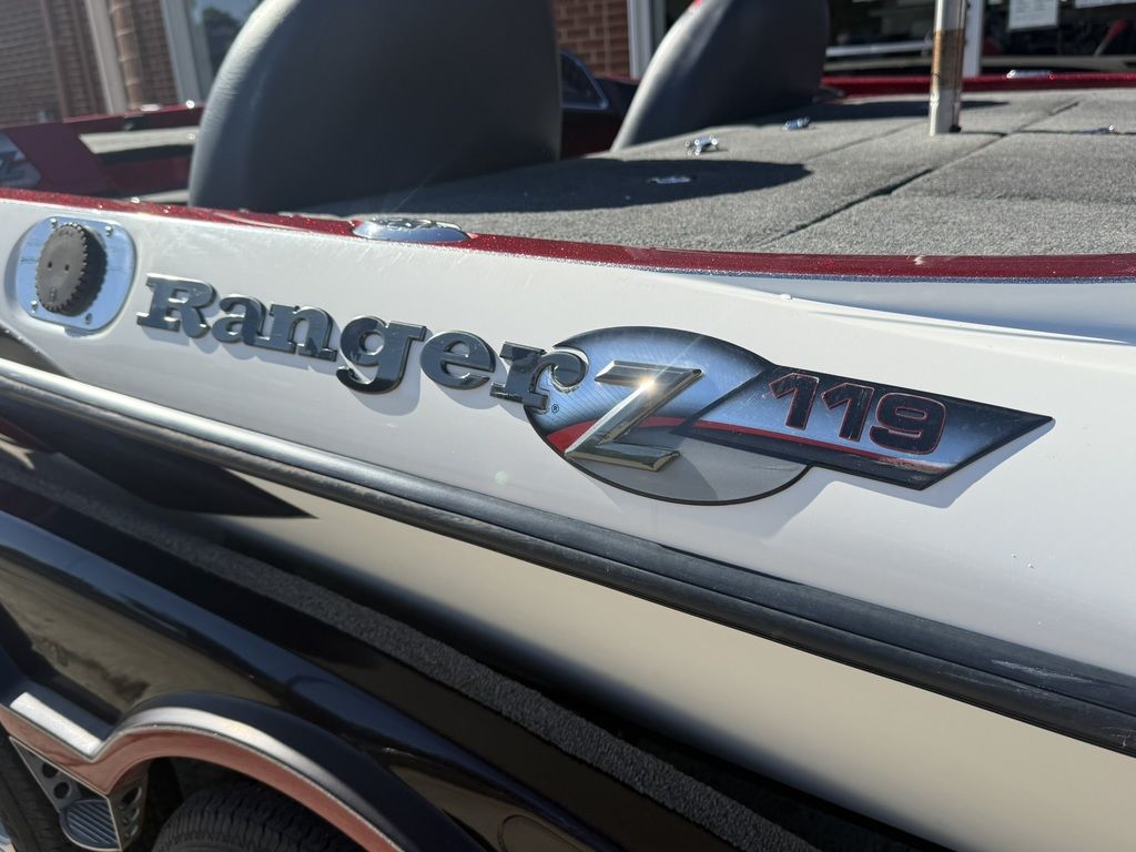 2011 Ranger Z119 Boat