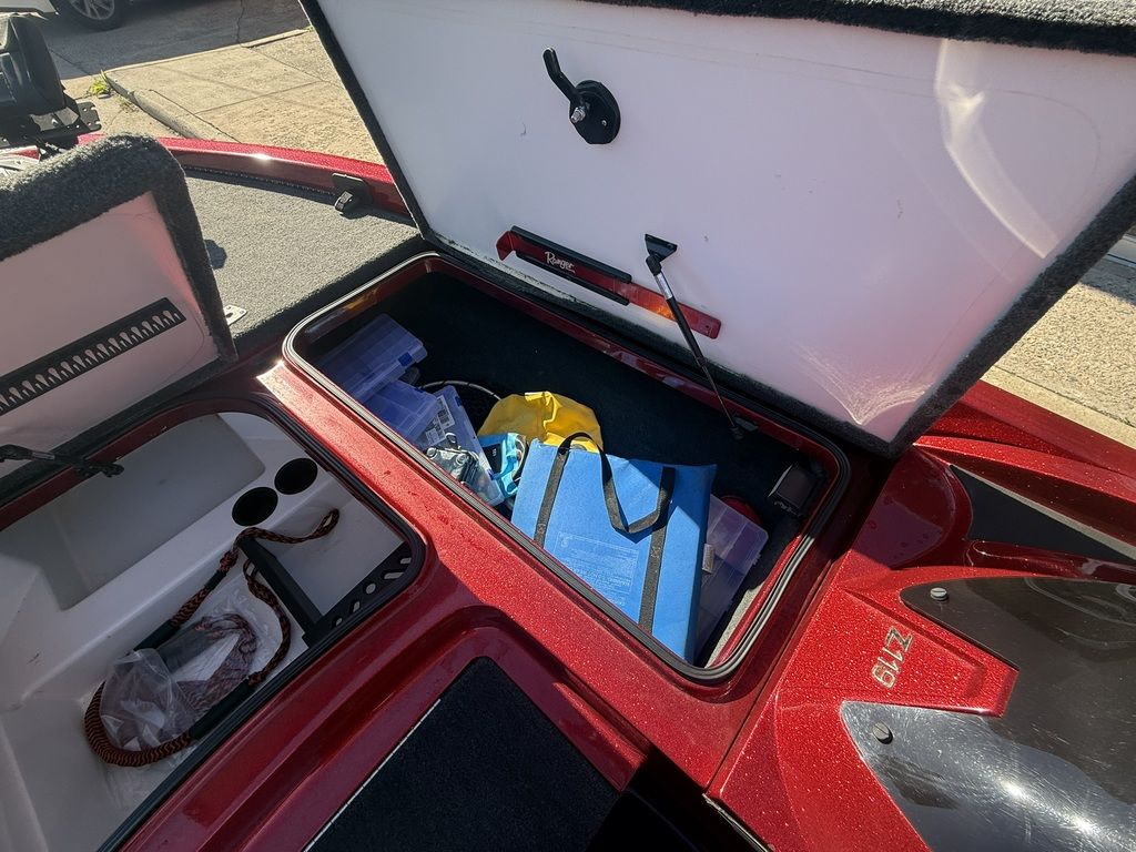 2011 Ranger Z119 Boat