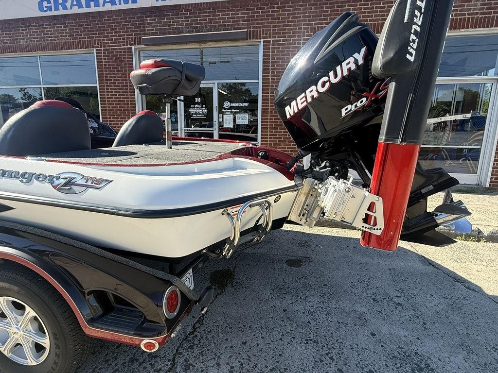 2011 Ranger Z119 Boat