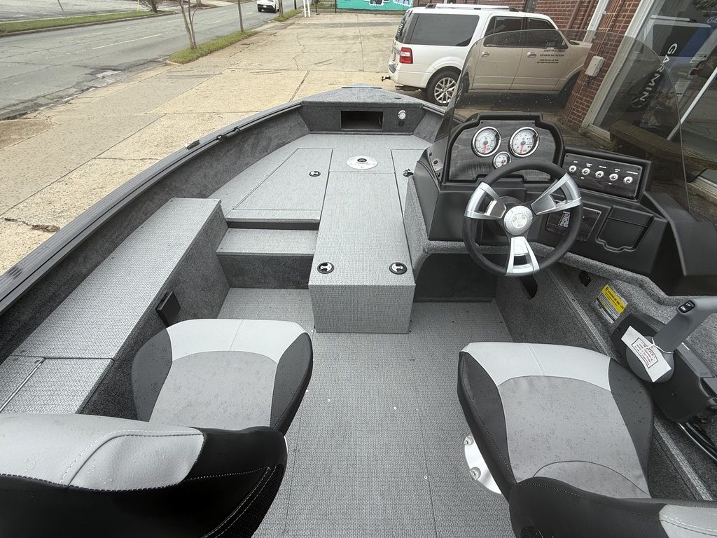 2025 G3 Angler V 164 C Boat