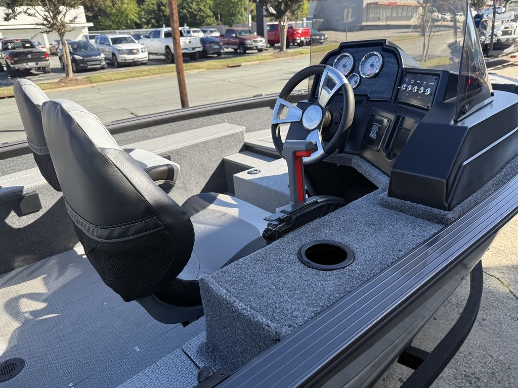 2025 G3 Angler V 164 C Boat