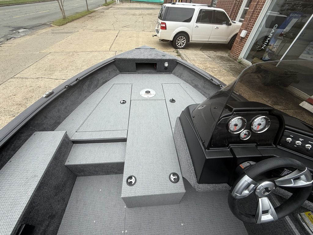 2025 G3 Angler V 164 C Boat