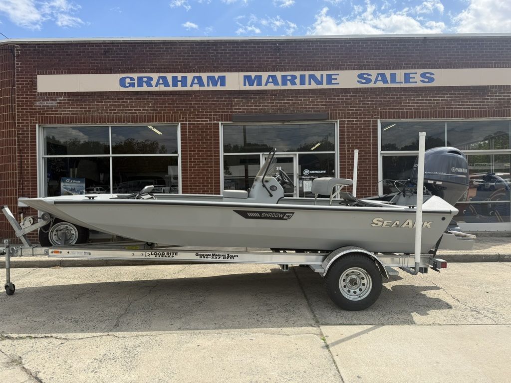 2025 SeaArk Shadow 18 j Center console Boat