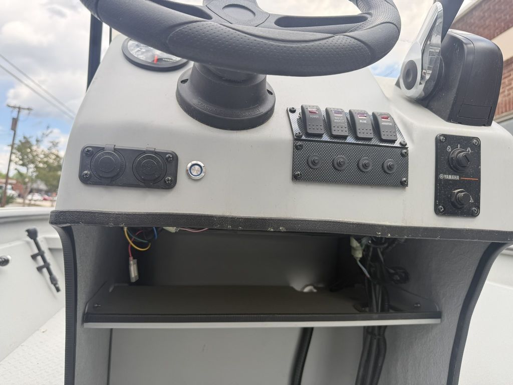 2025 SeaArk Shadow 18 j Center console Boat