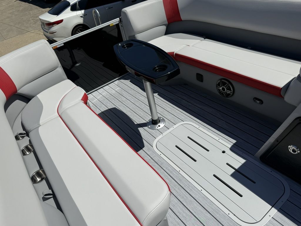 2026 SunCatcher Select 322SL Pontoon