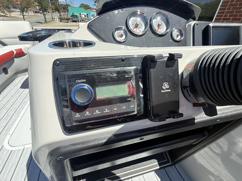 2026 SunCatcher Select 322SL Pontoon