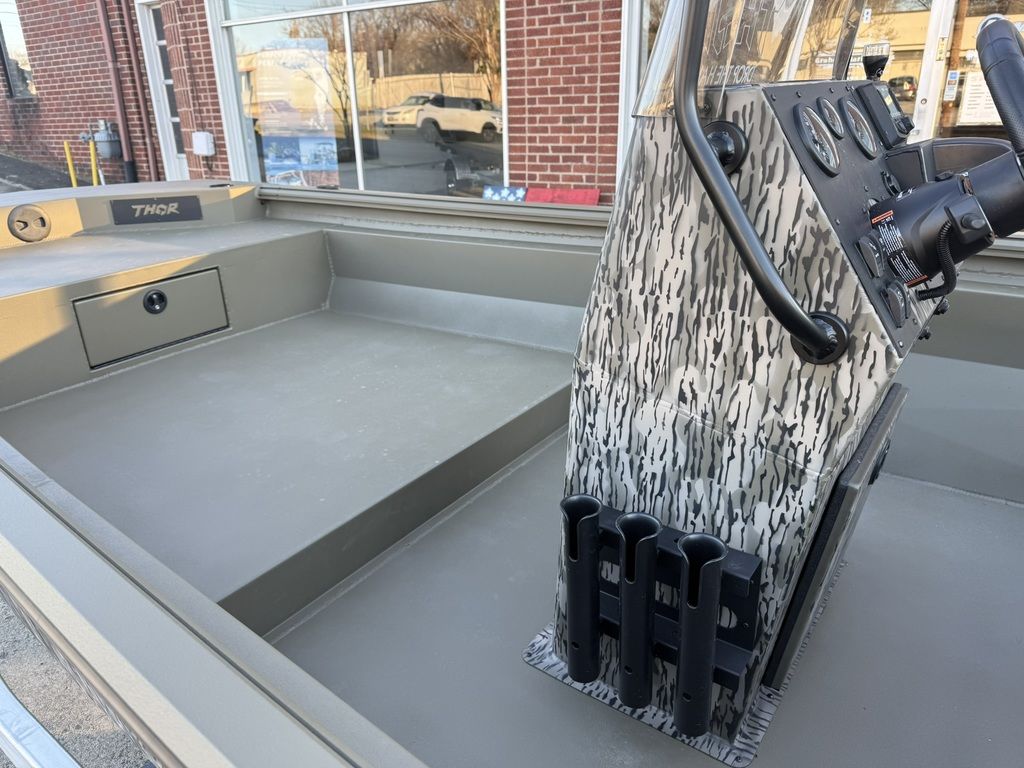 2026 THOR Boats 1900 Lake Hammer Center Console Boat