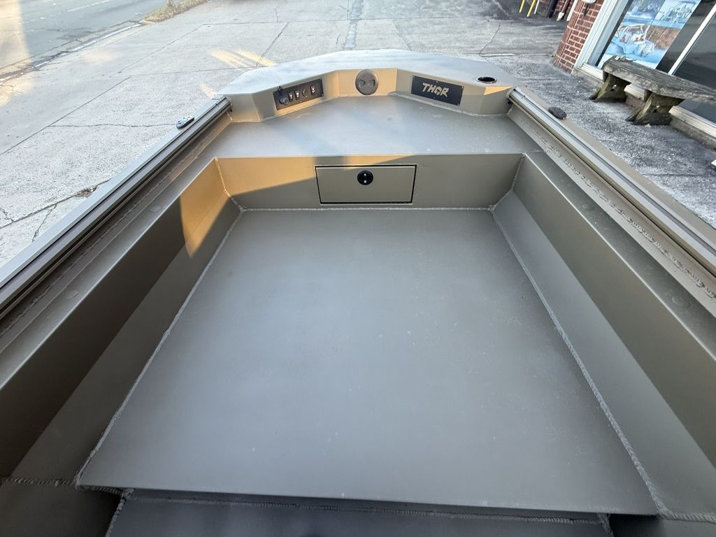 2026 THOR Boats 1900 Lake Hammer Center Console Boat