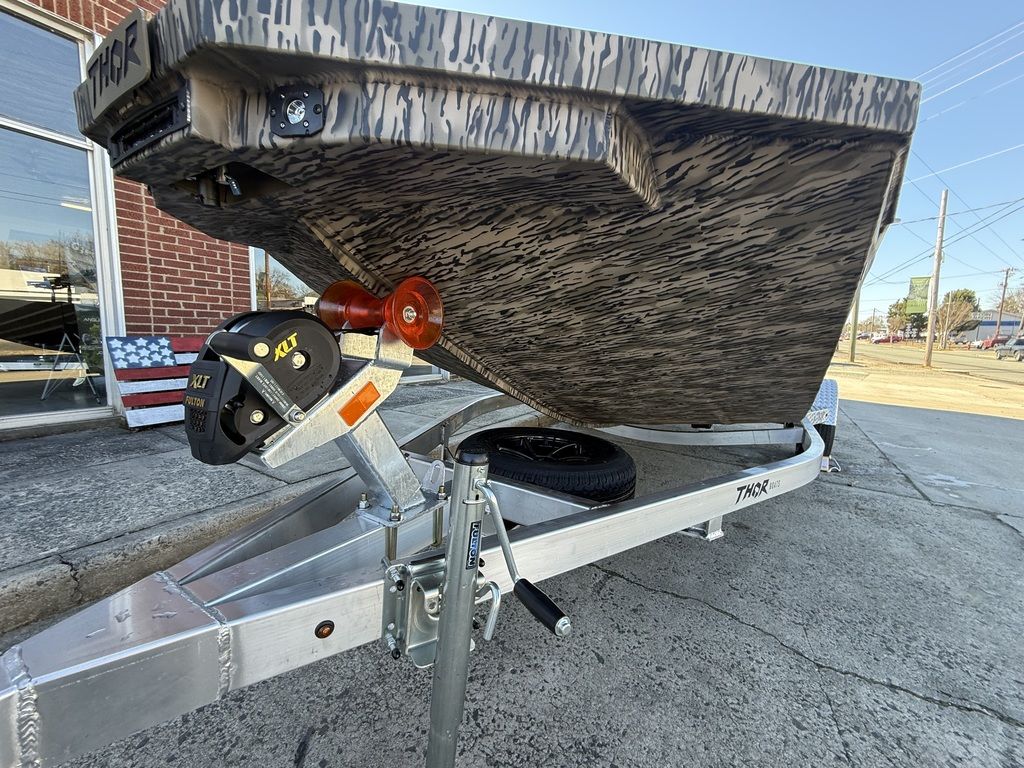 2026 THOR Boats 1900 Lake Hammer Center Console Boat