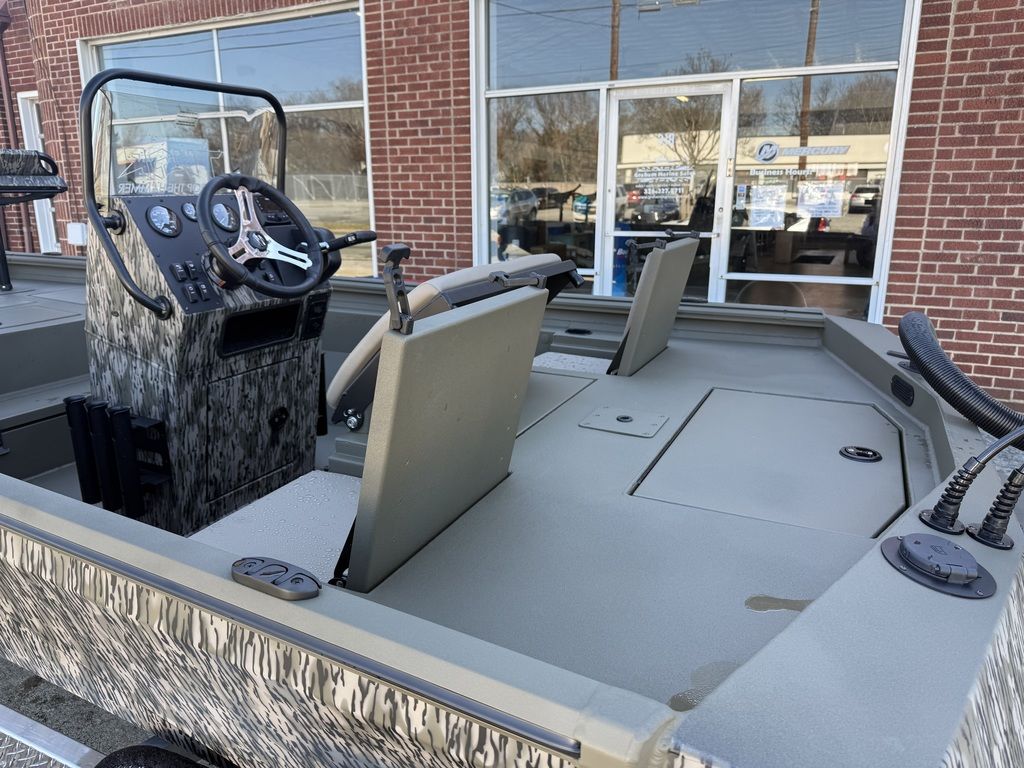 2026 THOR Boats 1900 Lake Hammer Center Console Boat