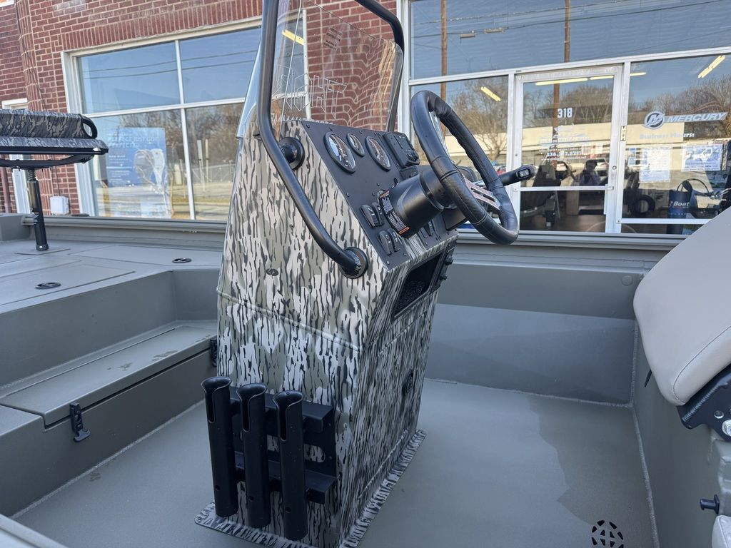 2026 THOR Boats 1900 Lake Hammer Center Console Boat