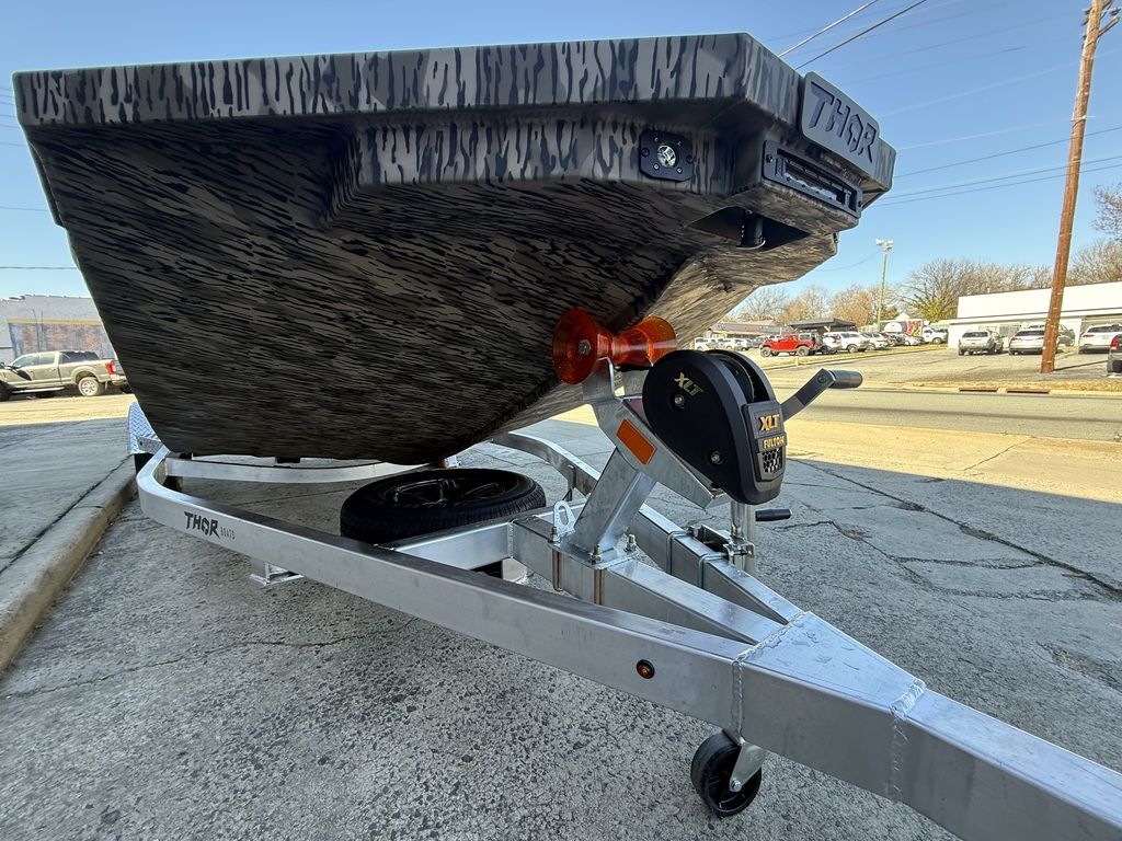 2026 THOR Boats 1900 Lake Hammer Center Console Boat