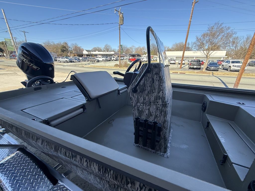 2026 THOR Boats 1900 Lake Hammer Center Console Boat