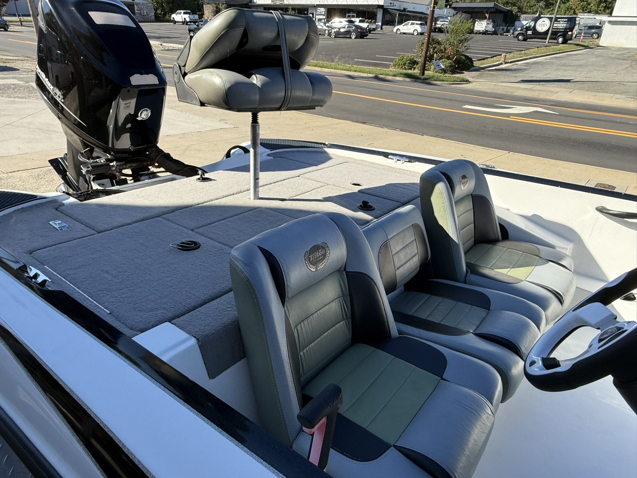 2009 Triton 19 Explorer Boat