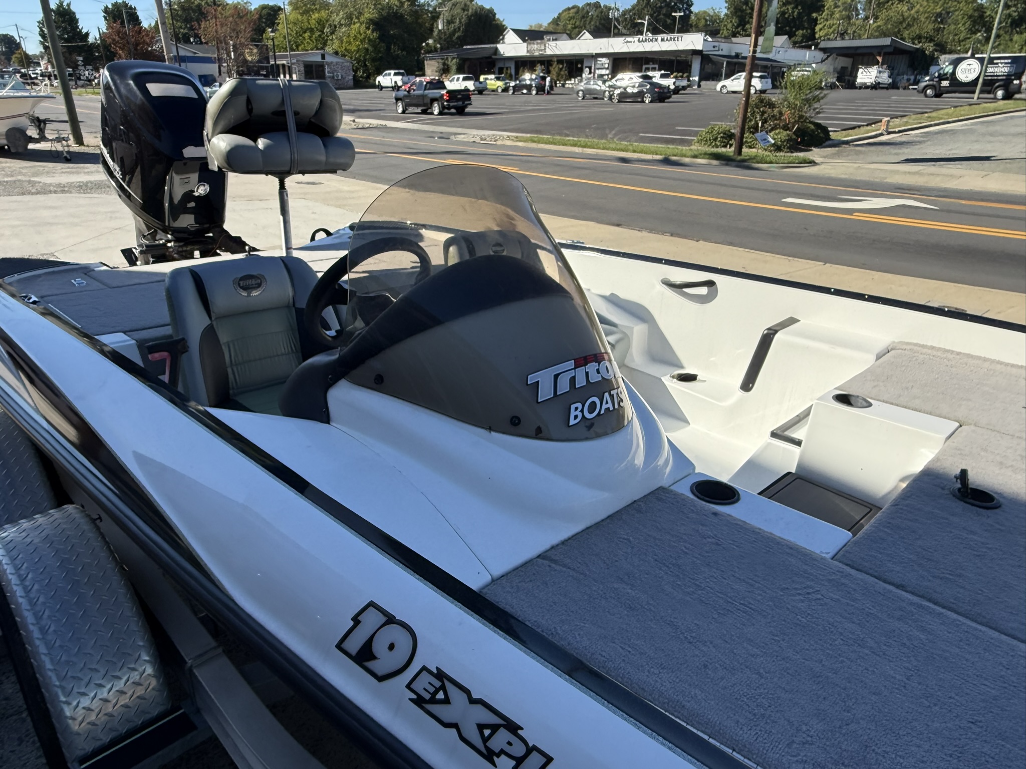 2009 Triton 19 Explorer Boat