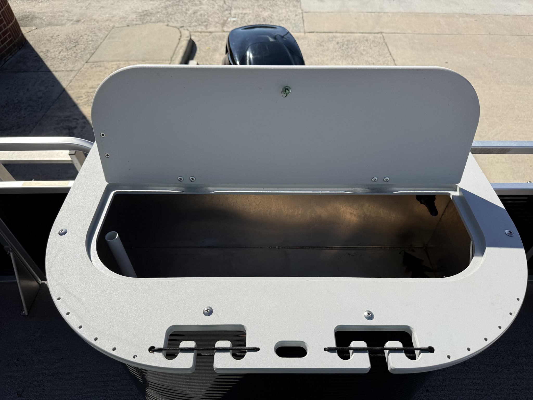 2017 Qwest Pontoons 7516 VX Cruise Boat